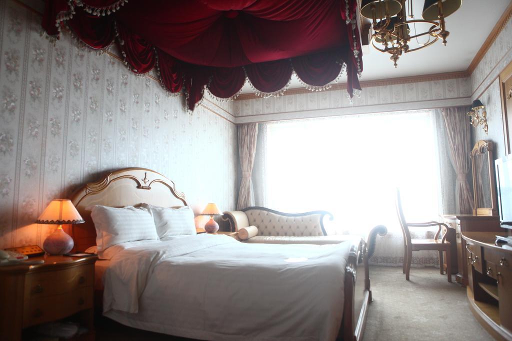 Jiangsu Nanjing New Century Hotel מראה חיצוני תמונה