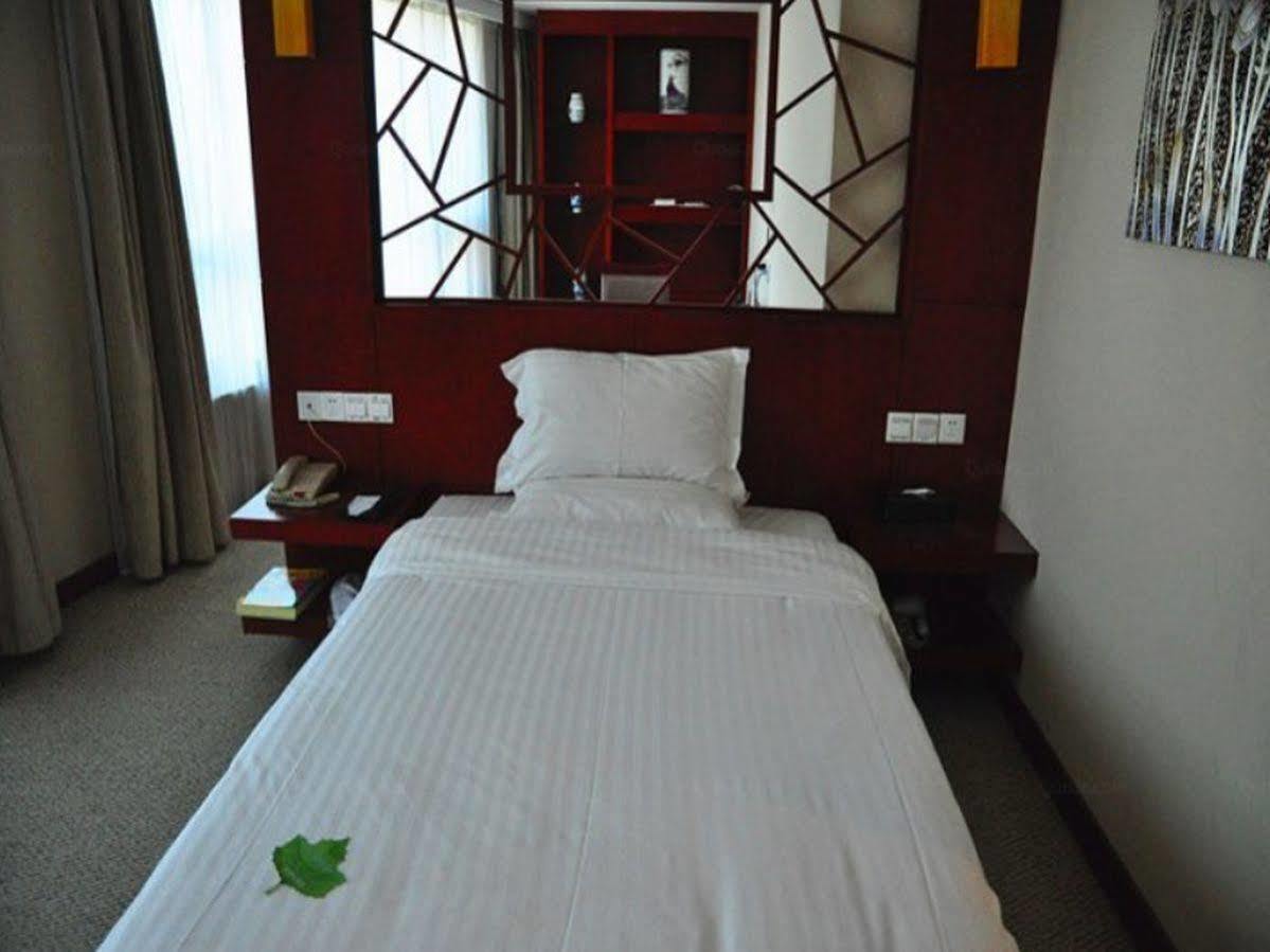 Jiangsu Nanjing New Century Hotel מראה חיצוני תמונה