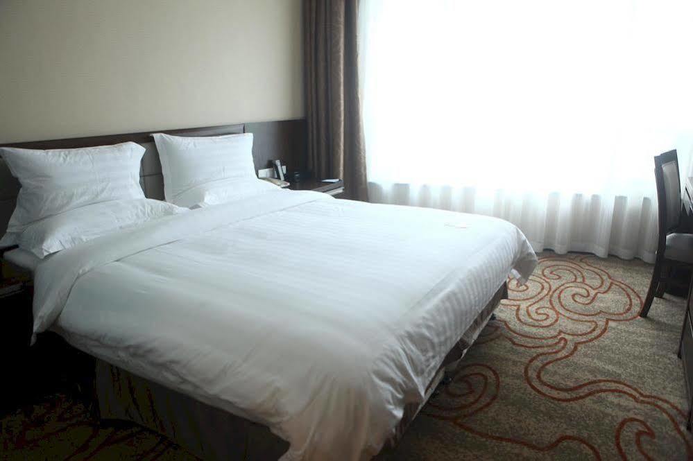 Jiangsu Nanjing New Century Hotel מראה חיצוני תמונה