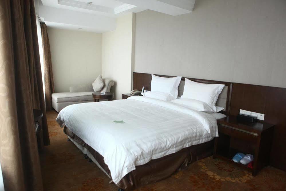 Jiangsu Nanjing New Century Hotel מראה חיצוני תמונה